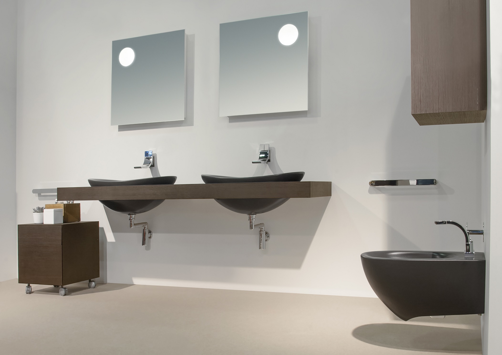 FLAMINIA product images
